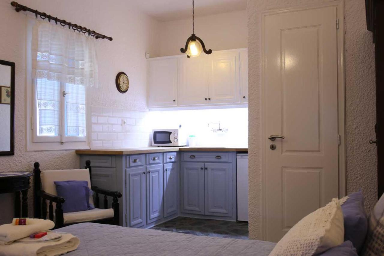 Saint Louis Aparthotel Andros Town Exterior photo