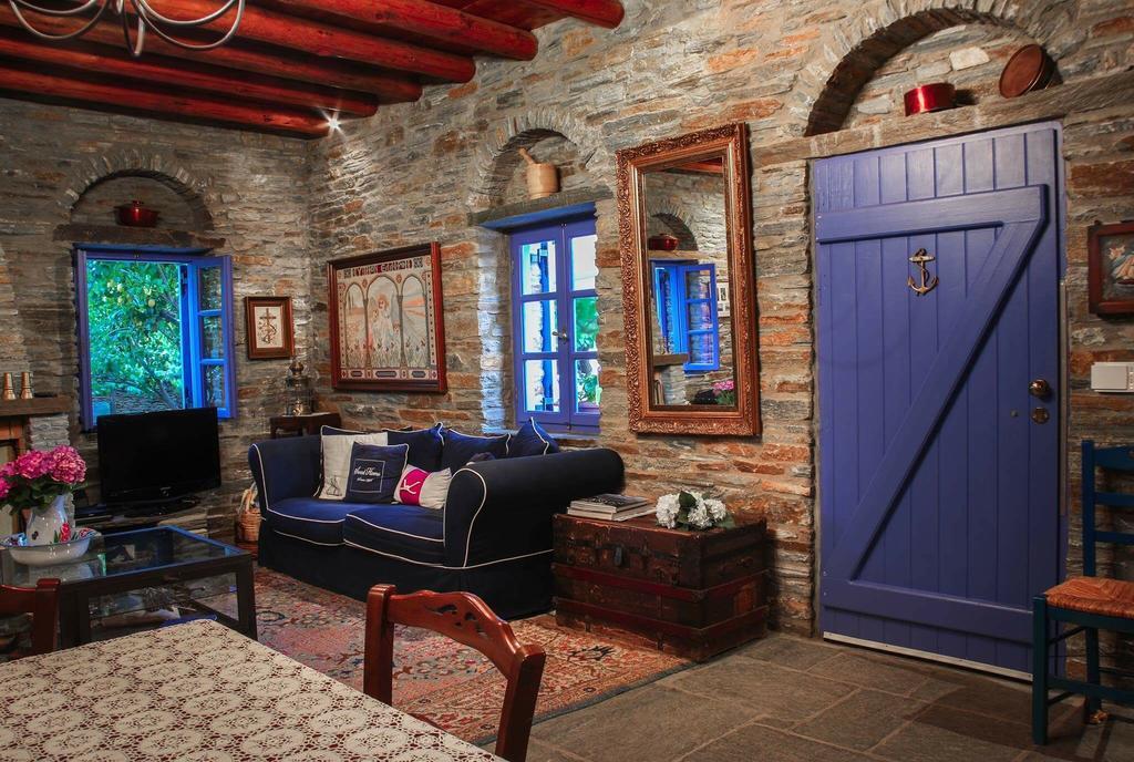 Saint Louis Aparthotel Andros Town Exterior photo