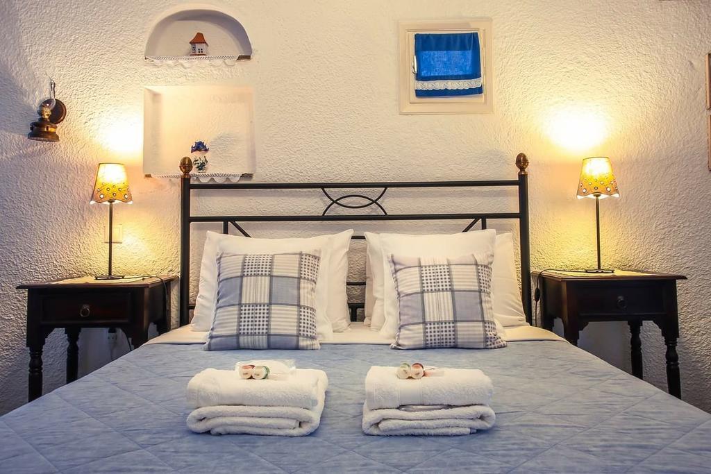 Saint Louis Aparthotel Andros Town Exterior photo