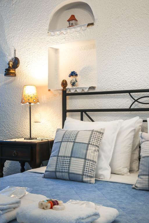 Saint Louis Aparthotel Andros Town Exterior photo