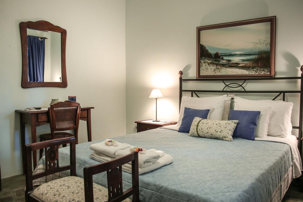 Saint Louis Aparthotel Andros Town Exterior photo