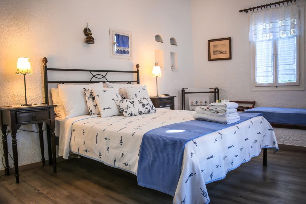Saint Louis Aparthotel Andros Town Exterior photo