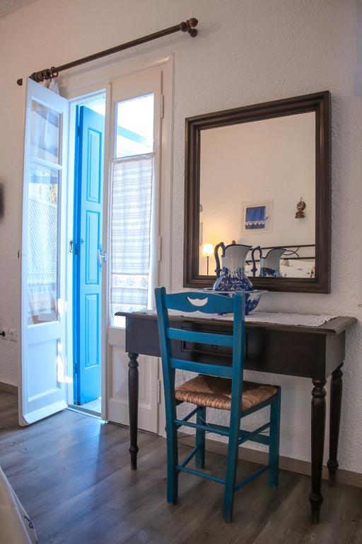 Saint Louis Aparthotel Andros Town Exterior photo